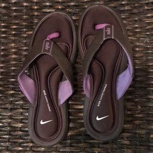 Nike flip flops
